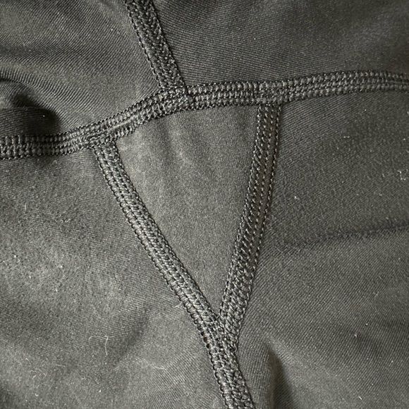 Lululemon black and mesh cropped leggings - Picture 7 of 8